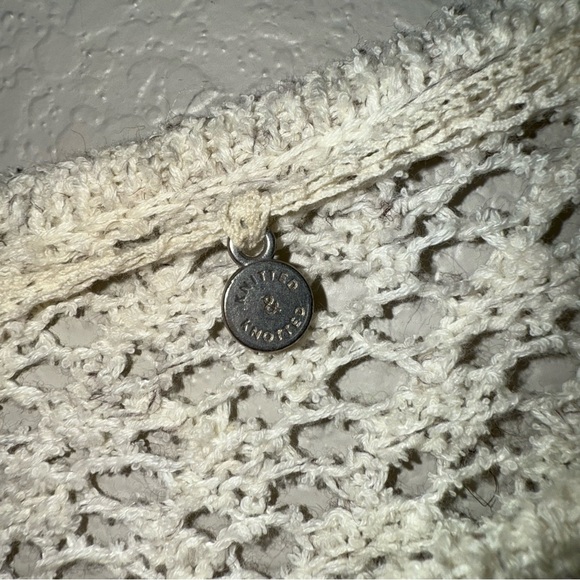 Anthropologie Knitted & Knotted Embroidered Launa Poncho Sweater - Picture 5 of 9